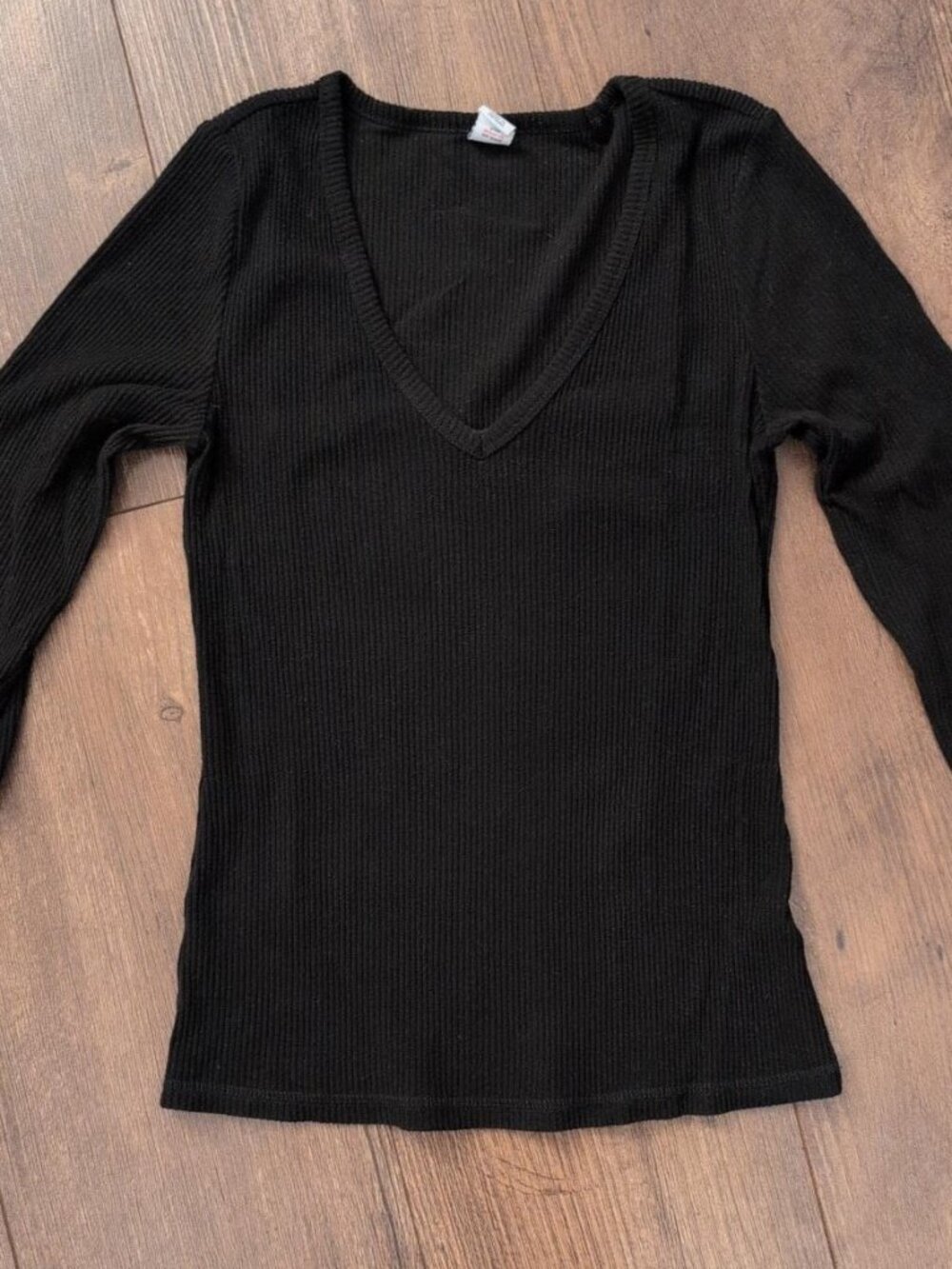 Old Navy Plush Tee - V-Neck - Long Sleeve - Black - XS